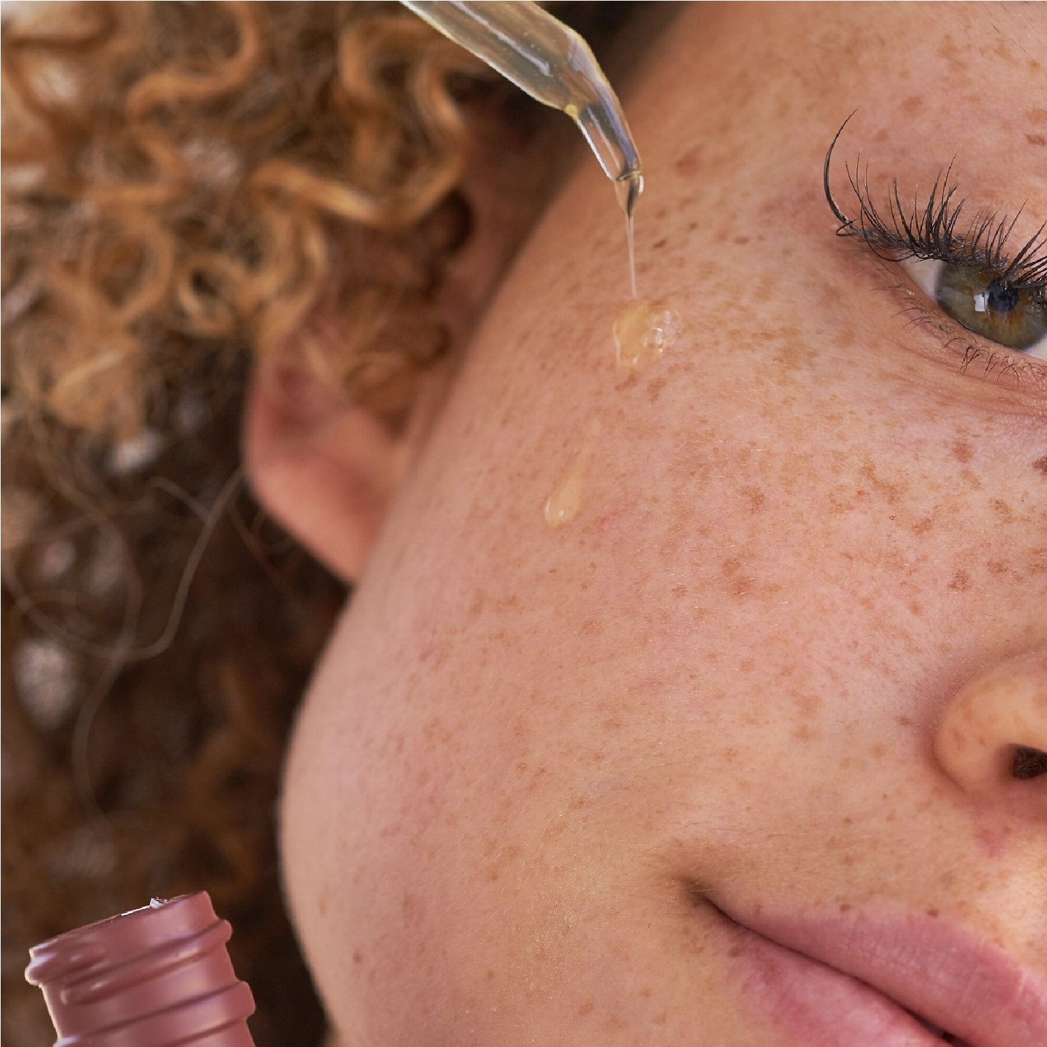 ADVANCED RETINOL + FERULIC TEXTURE RENEWAL SERUM (SUERO RENOVADOR PARA ROSTRO)
